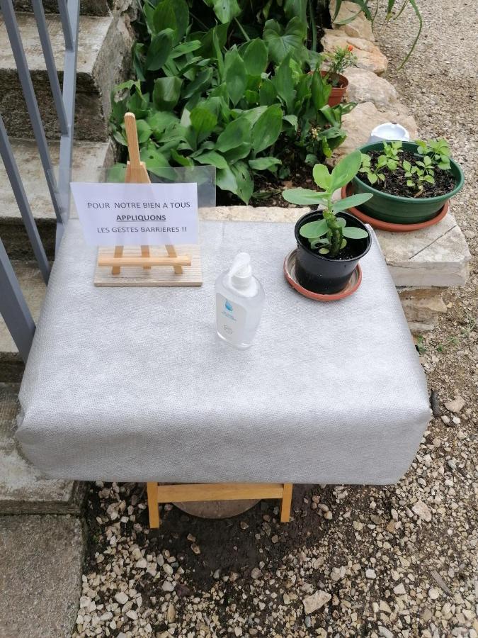 Chambre D'Hotes Le Chat Botte Espédaillac 外观 照片