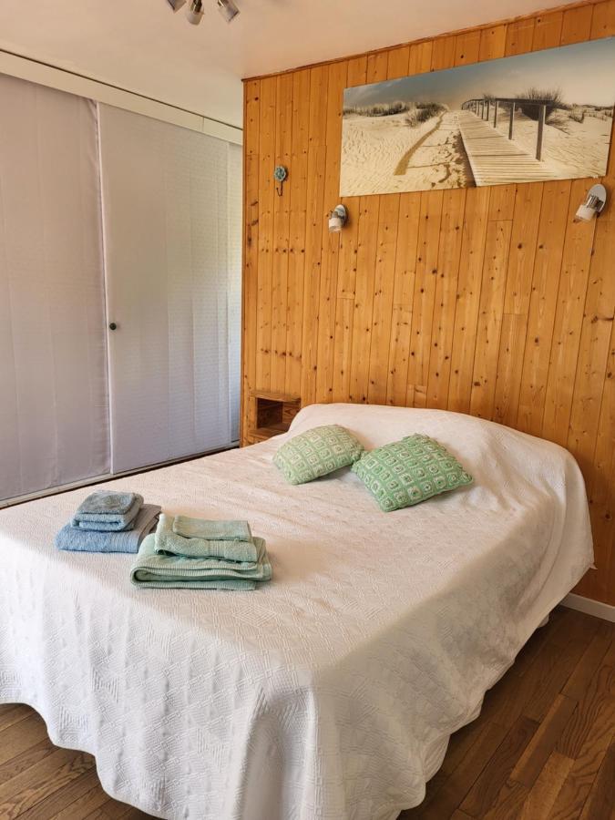 Chambre D'Hotes Le Chat Botte Espédaillac 外观 照片