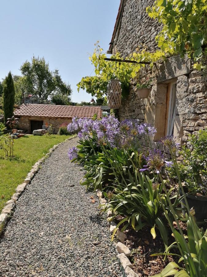 Chambre D'Hotes Le Chat Botte Espédaillac 外观 照片